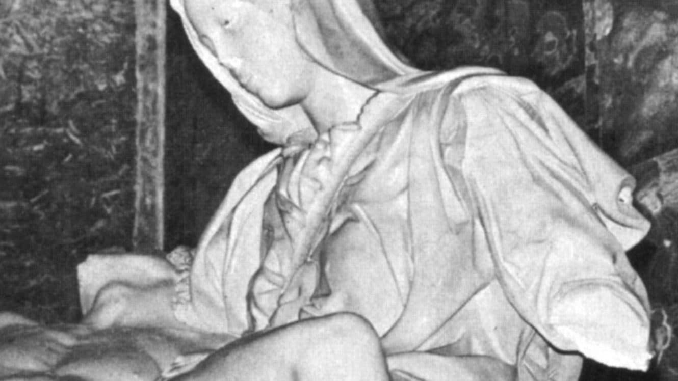 pieta michelangelo vandalizzata