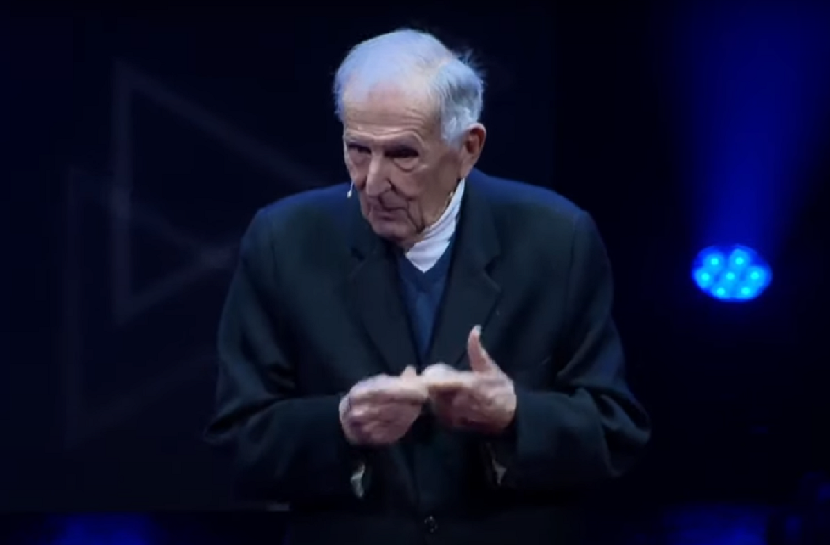 Denne 96 år gamle onkologen har hemmeligheten bak et langt liv (og den er ikke i et apotek)