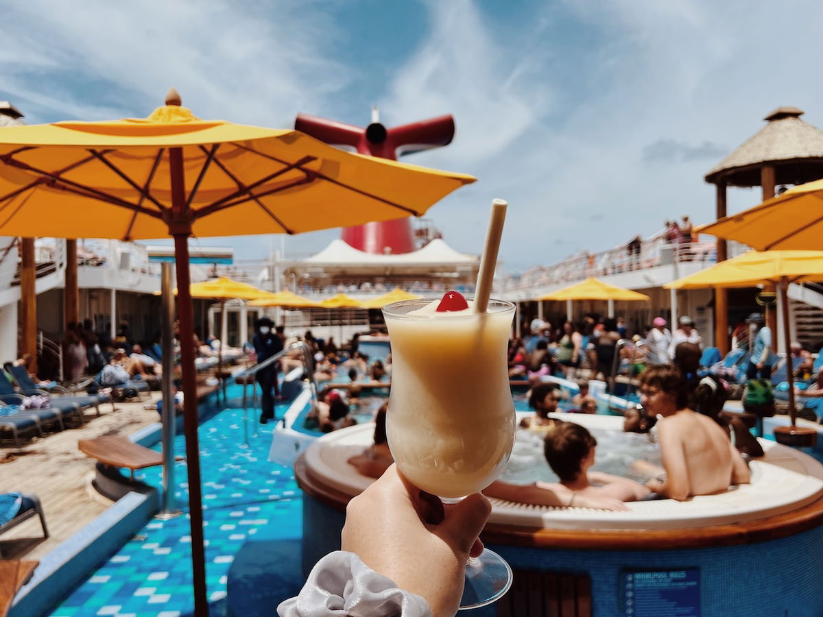 Kvinne forlater jobben å leve på luksuriøs cruiseskip for 250 euro i uken: Slik gjorde hun det