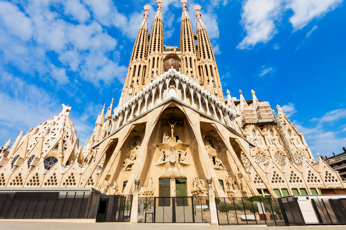 Sagrada Família blir Barcelonas høyeste bygning etter 140 år