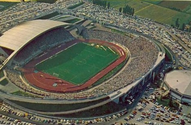 Stadion_friuli_1982