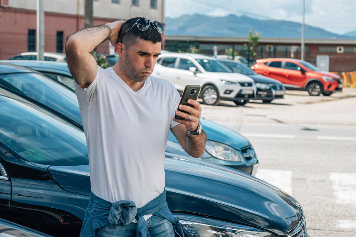 Bilistene duped av klonede nettsteder: Hvordan unngå bildelene svindel