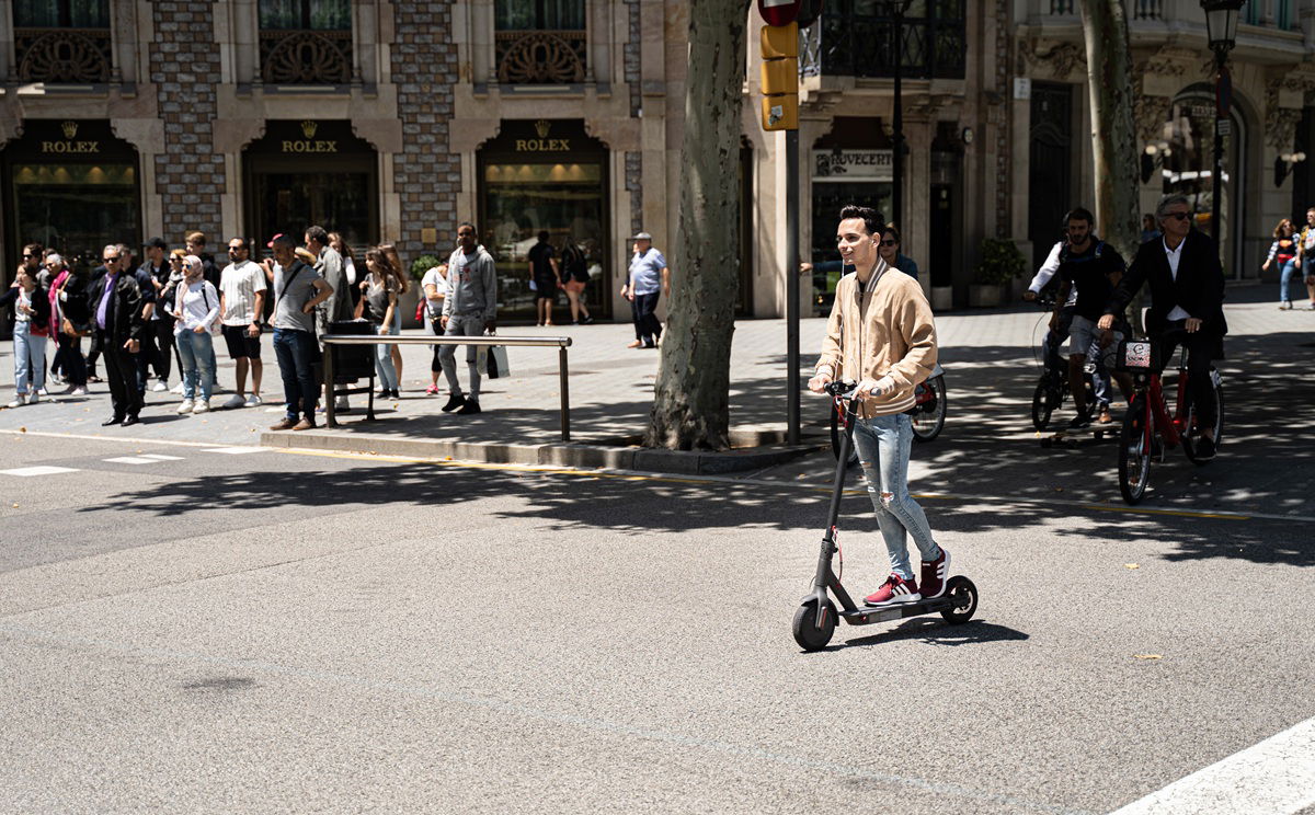 Spania for å tvinge e-scooter og e-sykkelryttere til å få forsikring-her er hva du trenger å vite