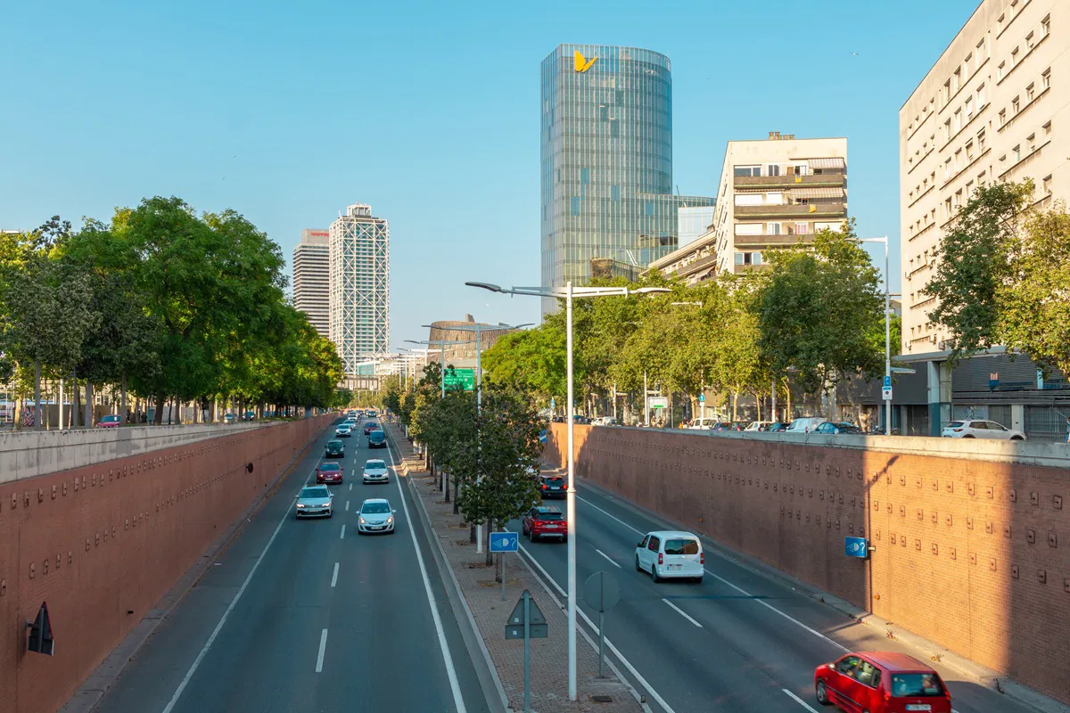 Barcelona ruller ut nye fotobokser på nøkkelringveien for å begrense farlig kjøring