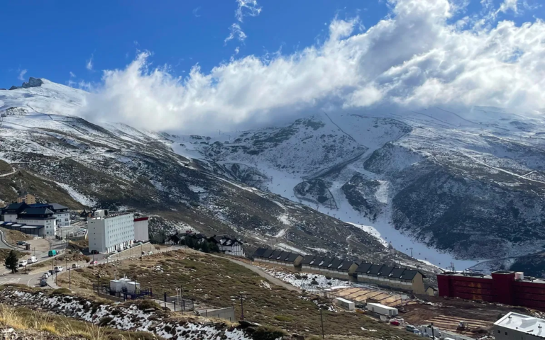 Drømmer du om en hvit jul? Her er Euro Weeklys komplette guide til Sierra Nevada