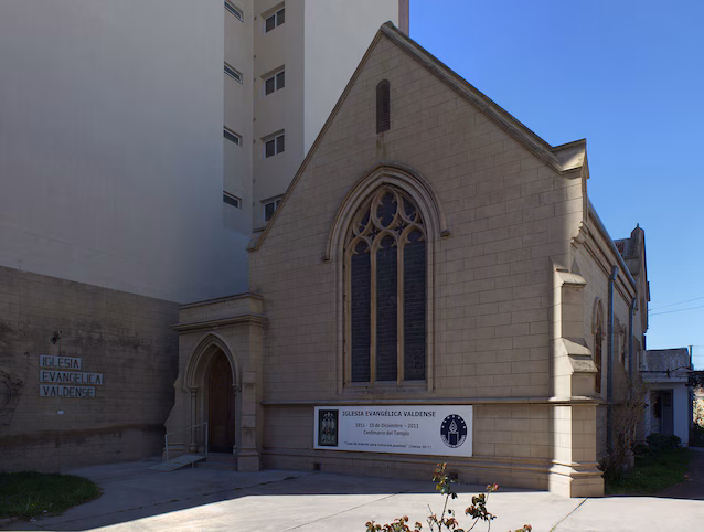 Waldensian Temple i Bahía Blanca, Argentina (Wikimedia Commons)