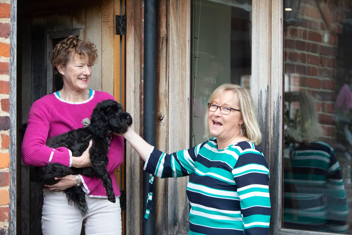 Slutt å betale for kenneler – spar hundrevis med HouseSitMatch!