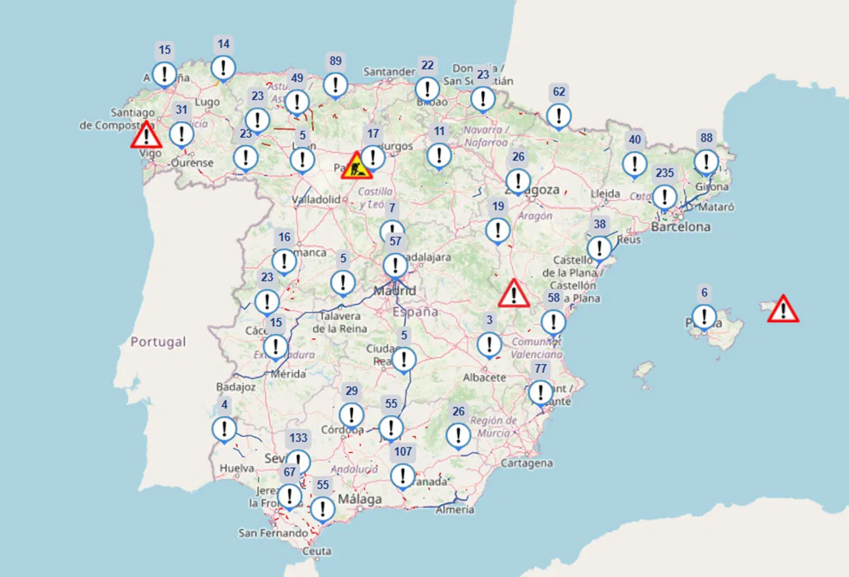 Spania rammet av stormen Leonardo da flom stenger over 100 veier og tvinger evakuering