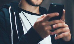 Spania fjerner 11 300 terroristlydfiler ettersom departementet utløser nye digitale sikkerhetsregler