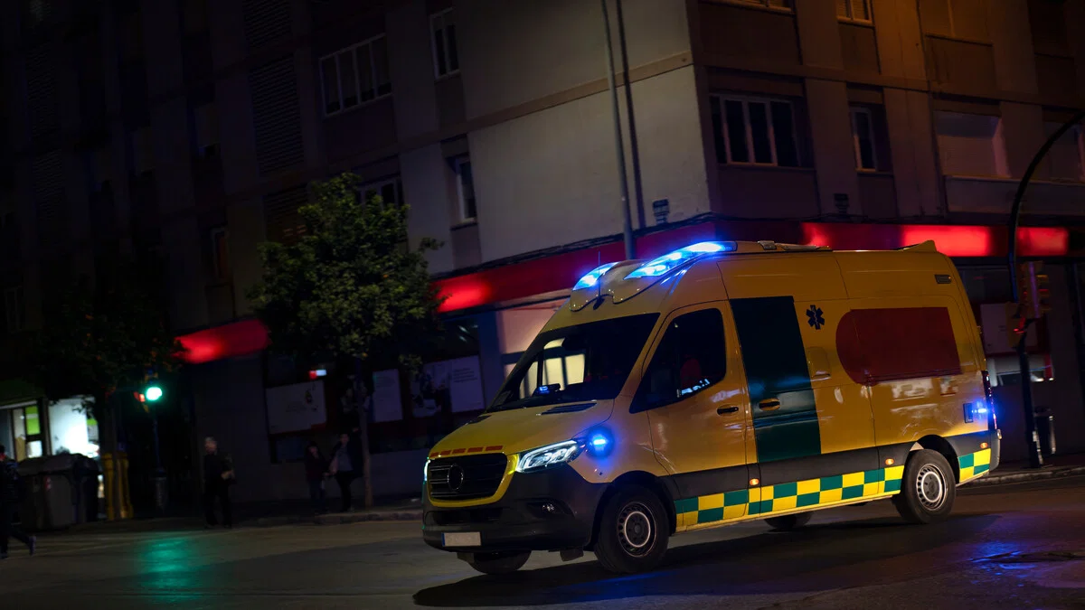 Mann påkjørt under frieri på ulovlig biltreff: 36-åring innlagt på sykehus med hodeskader