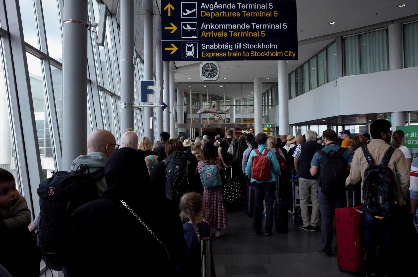 EU registrerer 27 000 avslag på innreise under nytt grensesystem i tidlig utrulling
