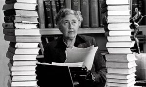 ikke bare romaner, men også reiser, forsvinninger og mysterier