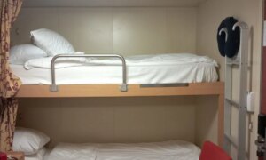 Hvor bor egentlig mannskapet på et cruiseskip?