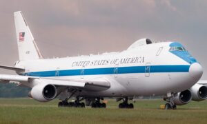 hvordan Boeing E-4B Nightwatch er laget
