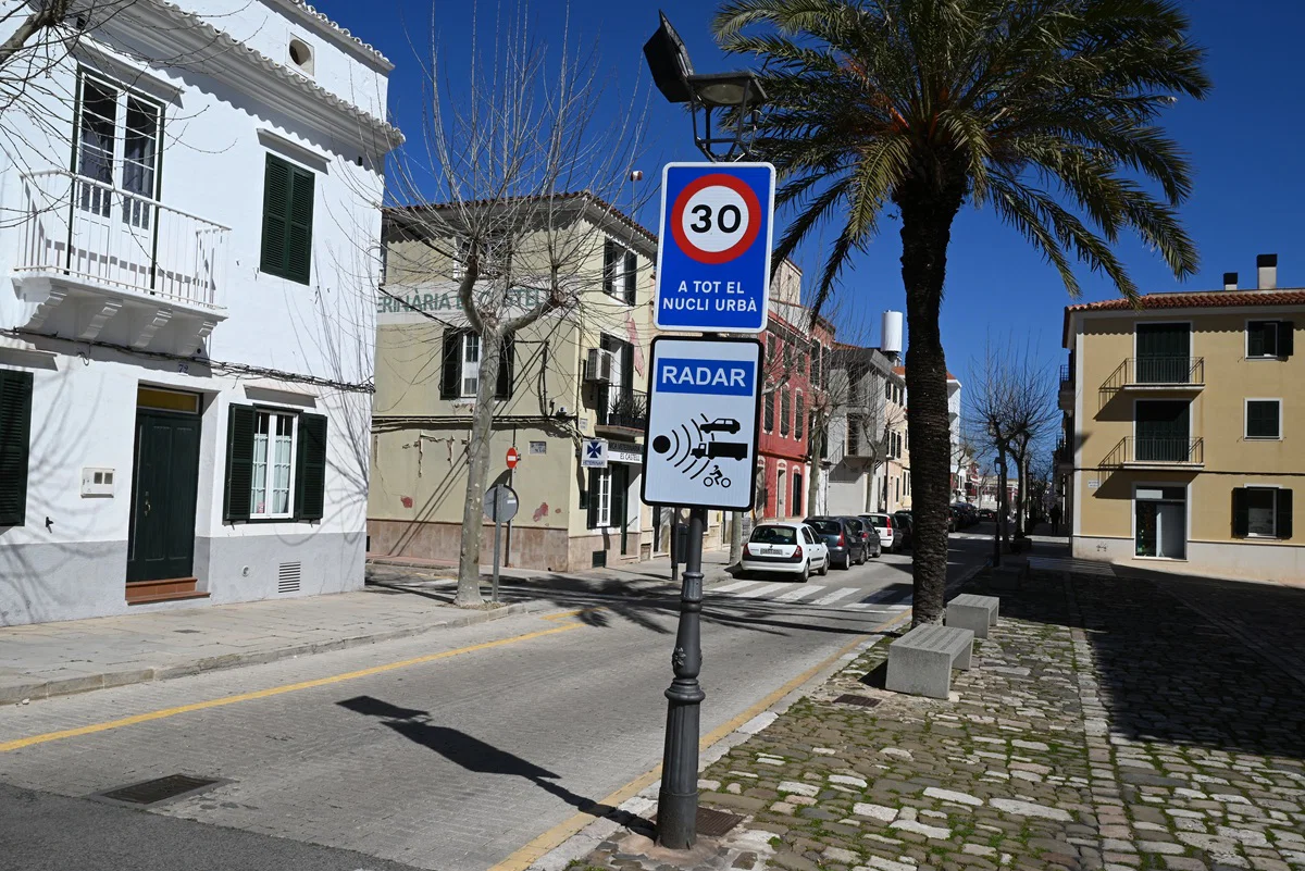 Spanias nye radarer kan finte sjåfører før de i det hele tatt oppdager kameraet