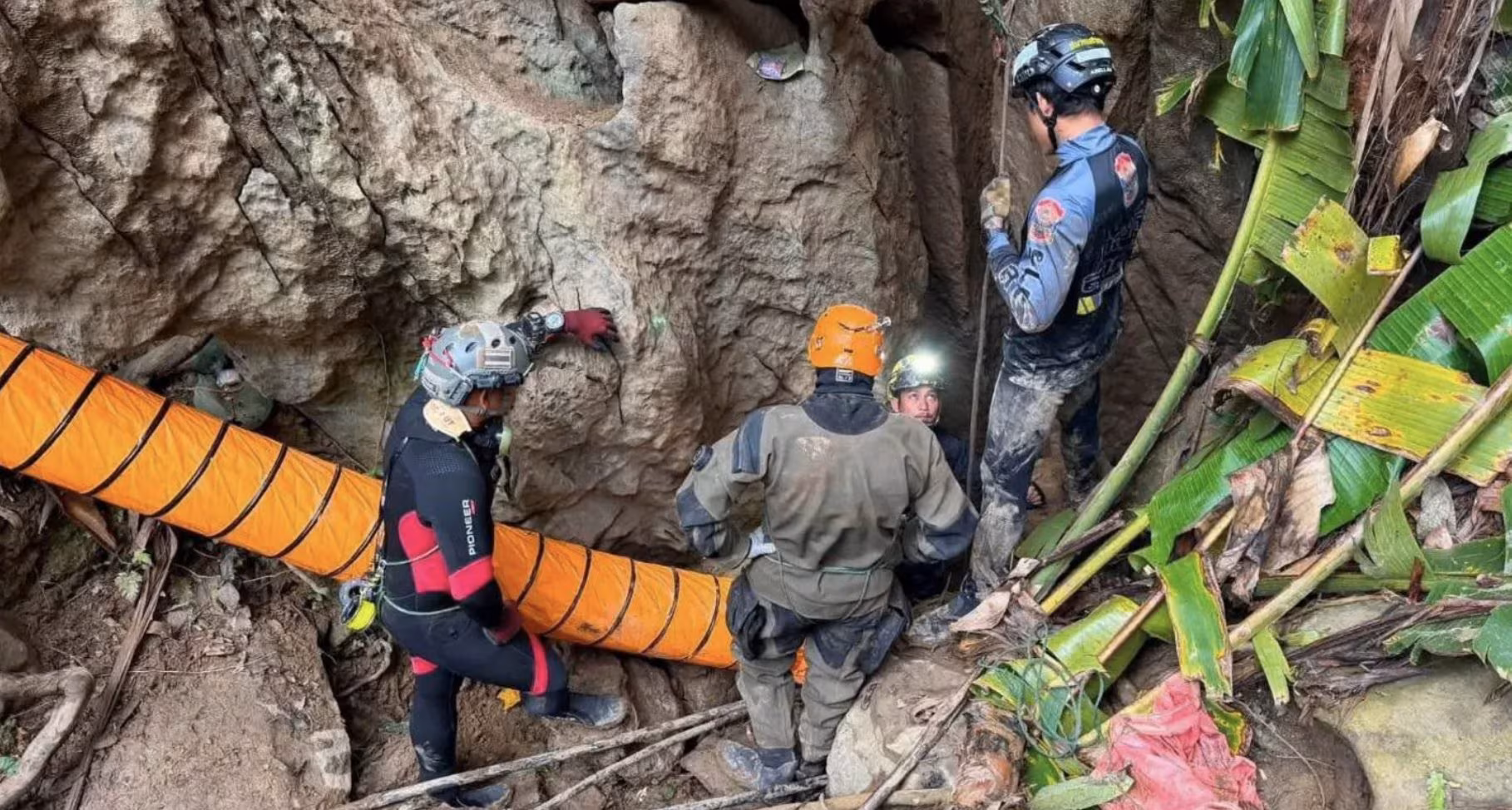 5 personer fanget i hulen i Laos funnet i live, redningsmenn leter etter de andre 2: hvordan fungerer de