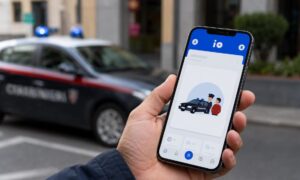 I fremtiden vil vi kunne bruke IO-appen til å lage rapporter til Carabinieri via smarttelefon