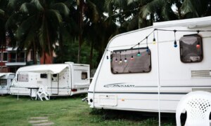 Hvorfor flere kjøpere bruker caravan finansiering i stedet for å betale kontant