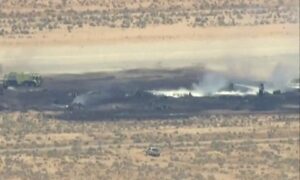 Ulykke ved Edwards Base, California: B-52 bombefly styrtet kort tid etter start, 8 døde