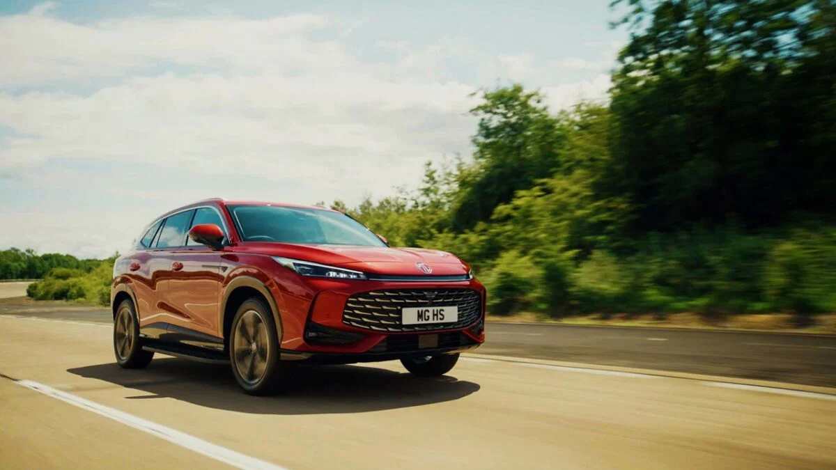 MG HS Hybrid+ – et uimotståelig valg?