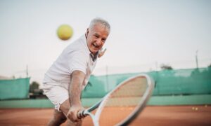 Tennis forlenger livet med opptil 10 år: de andre idrettene som øker det og årsakene til vitenskapen