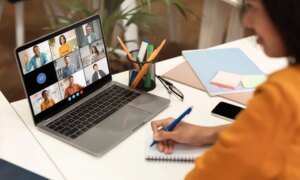 Hvordan fjernarbeid endrer digitale sikkerhetsvaner i Storbritannia