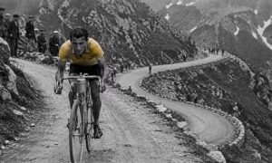 5 vanskeligste etapper noensinne i Tour de France: fra de 326 km lange Bayonne-Luchon i 1910 til bragden på Galibier