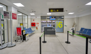 Spanias mindre flyplasser står tomme. Kan de bli fremtiden for billige flyreiser?