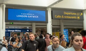 Gatwick stinker! Vannkrise stenger toaletter og barer ved begge terminalene – passasjerer advart om å sortere nødvendigheter hjemme før de flyr