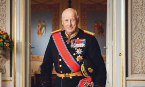 Norges kong Harald, 89, innlagt på sykehus med blodsykdom da kronprins Haakon tar over som regent