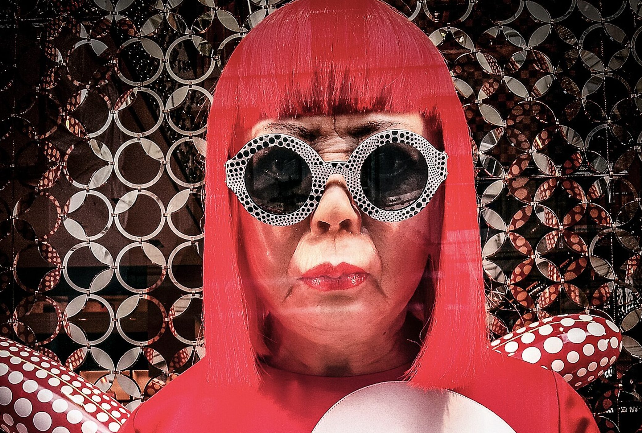 Yayoi Kusama død, farvel til den japanske artisten som ikke bare var "dronningen av prikker"
