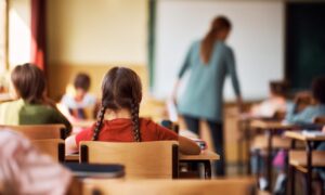 Hvor mye koster det å gå tilbake til skolen i 2026, 1200 euro i gjennomsnitt per elev for bøker og utstyr: dataene