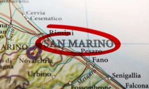 San Marino er republikken på 61 km² i Italia som fyller 1725 år i dag: er det den eldste i verden?