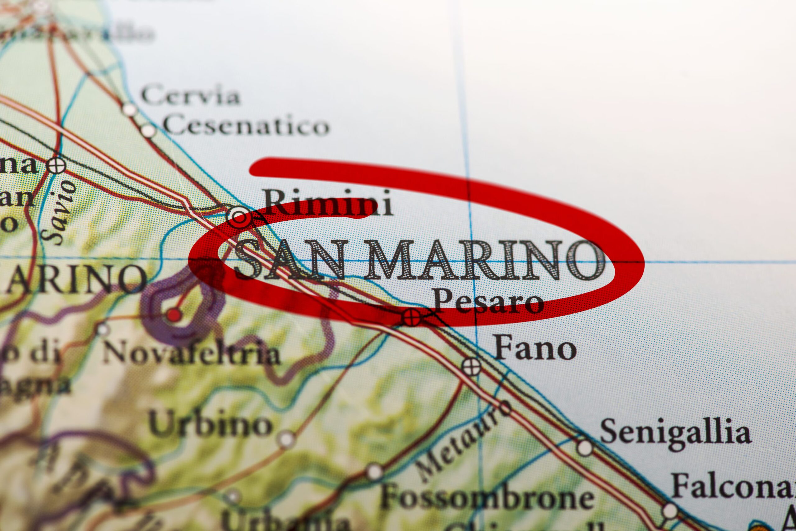 San Marino er republikken på 61 km² i Italia som fyller 1725 år i dag: er det den eldste i verden?